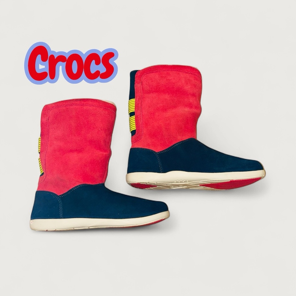 Crocs Women Adela Foldover Fuzz Bootie size 7